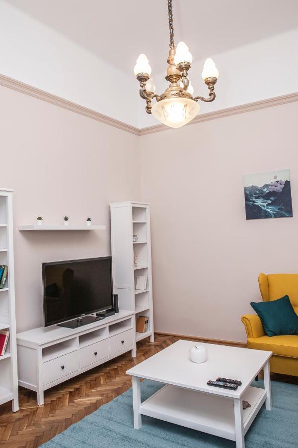 Fullmoon Apartments 1 Szeged Eksteriør bilde